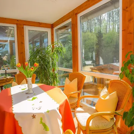 Kleines Mit Gepflegtem Garten Apartment *